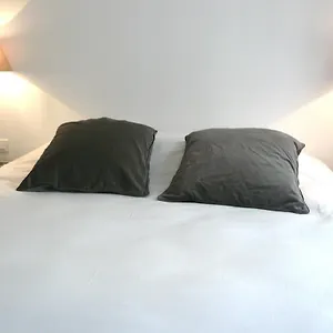 La Cour Du 5eme - D'hotes , Paris France