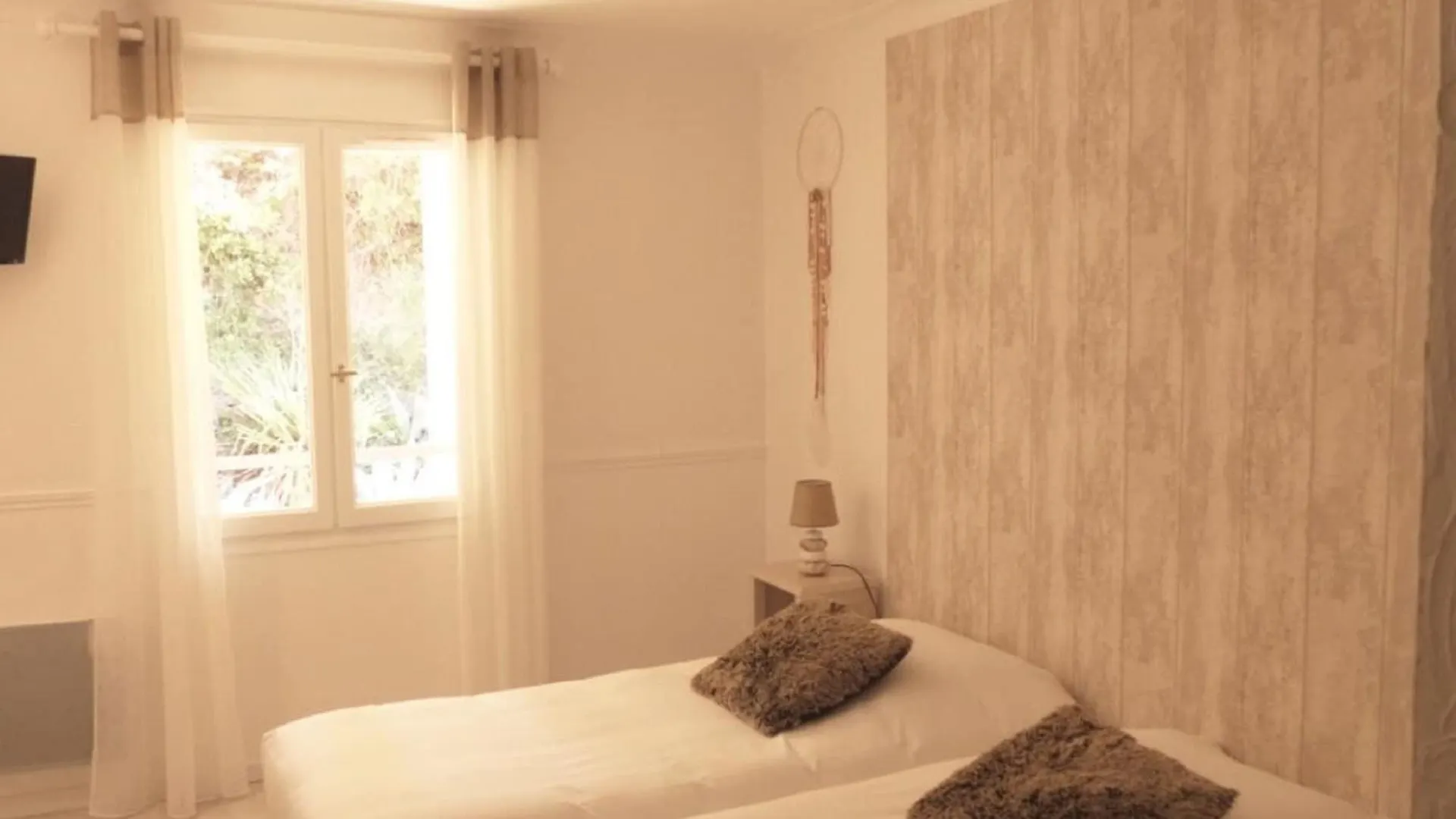 Logis Hotel La Sommellerie Châteauneuf-du-Pape