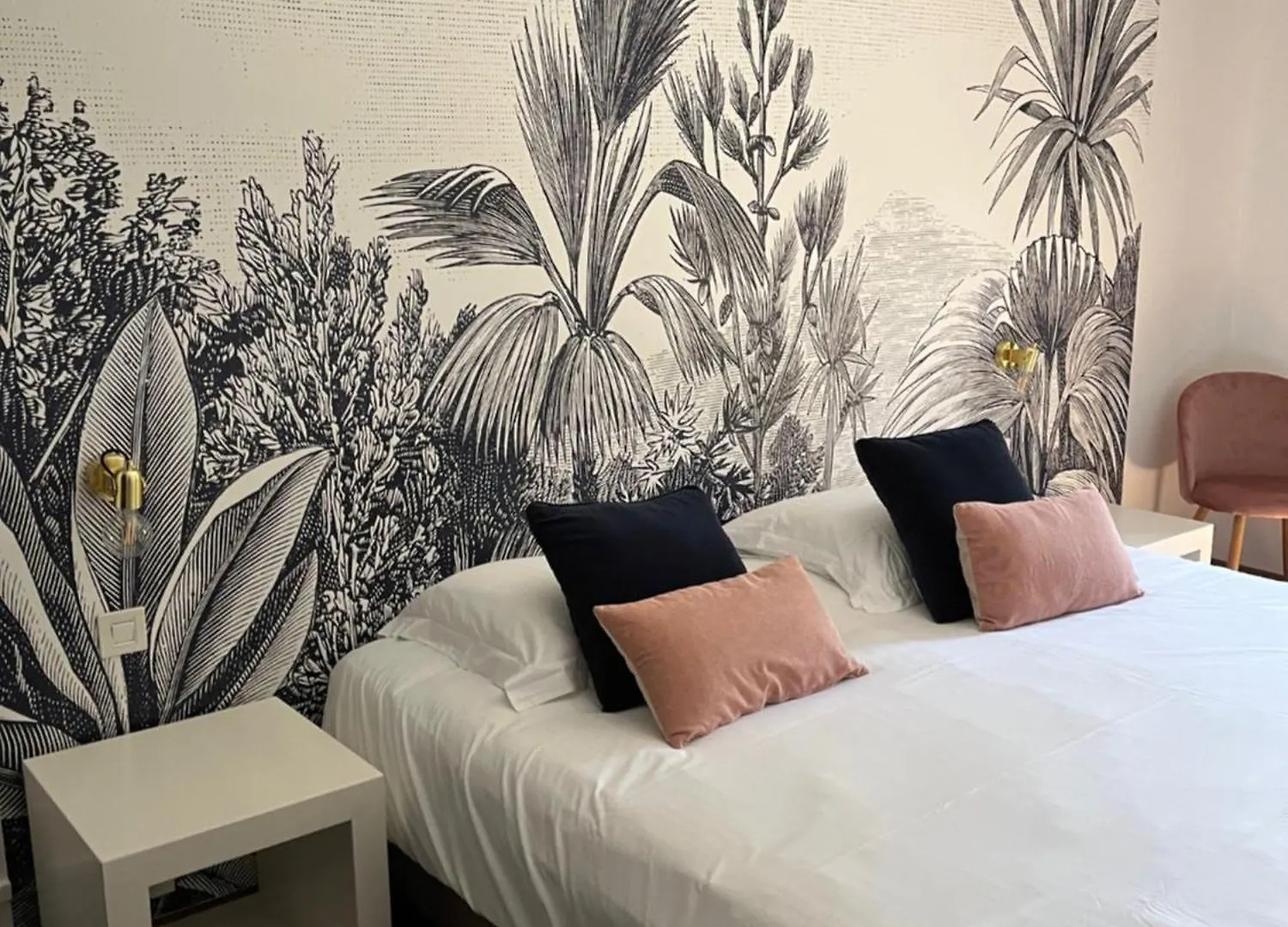 ***  Logis Hotel La Sommellerie Châteauneuf-du-Pape Francia