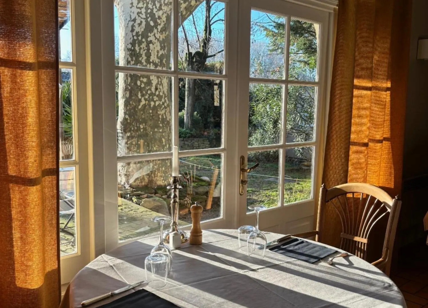 Logis Hotel La Sommellerie Châteauneuf-du-Pape 3*,