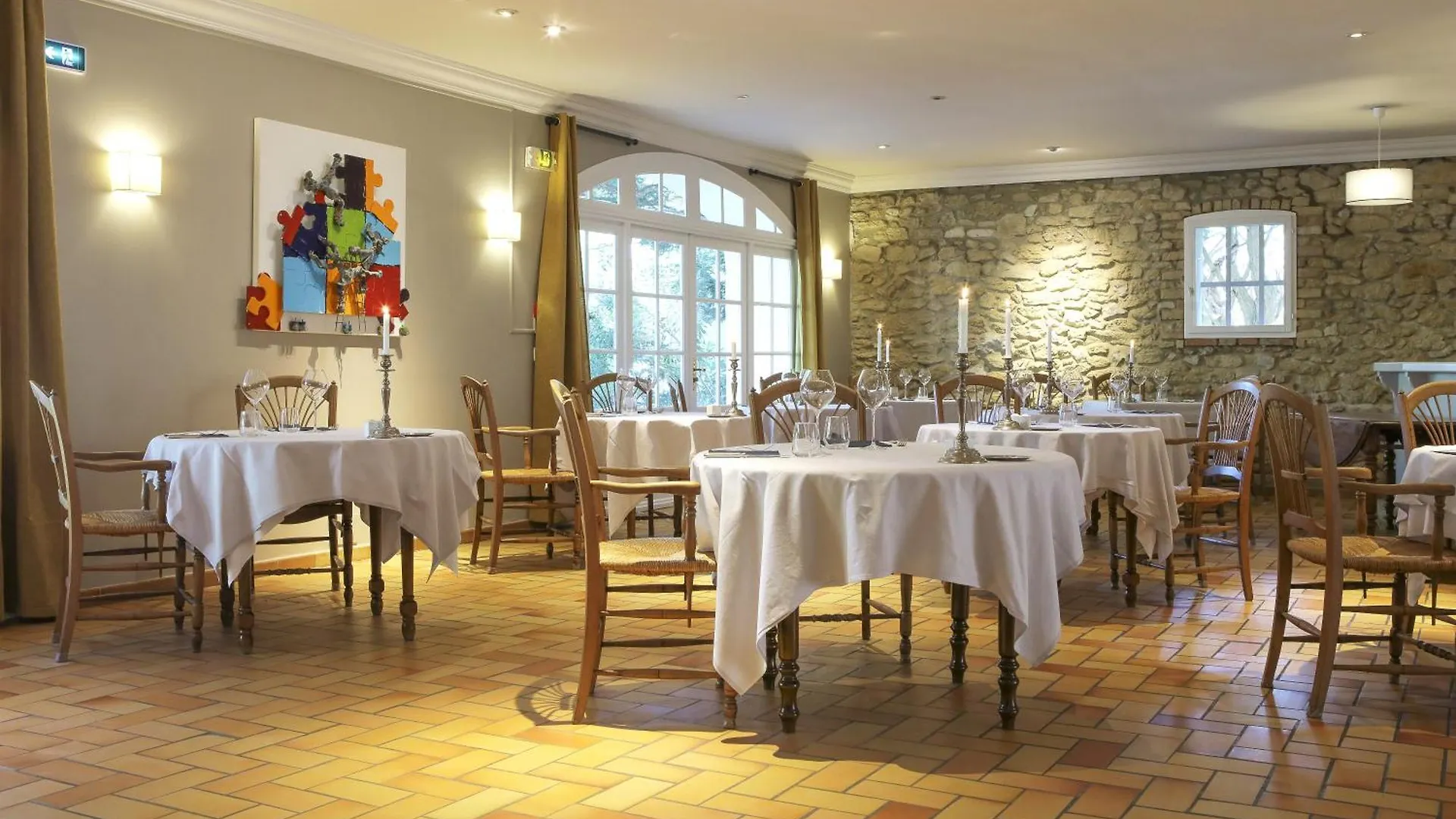 ***  Logis Hotel La Sommellerie Châteauneuf-du-Pape Francia